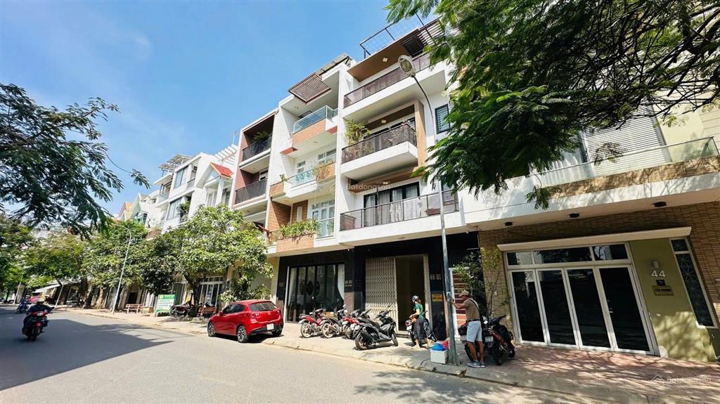 Giảm 1,5 tỷ nhà 3 tầng đường 16m sổ hồng kđt vĩnh điềm trung nha trang