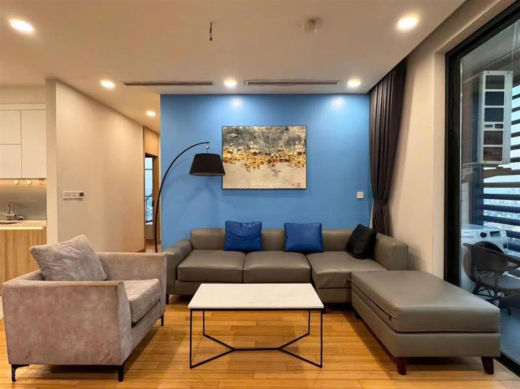 Bán căn góc 3pn2wc, 131m2, full đồ, view hồ thoáng tại n01t8 ngoại giao đoàn, em đức 0387 896 ***