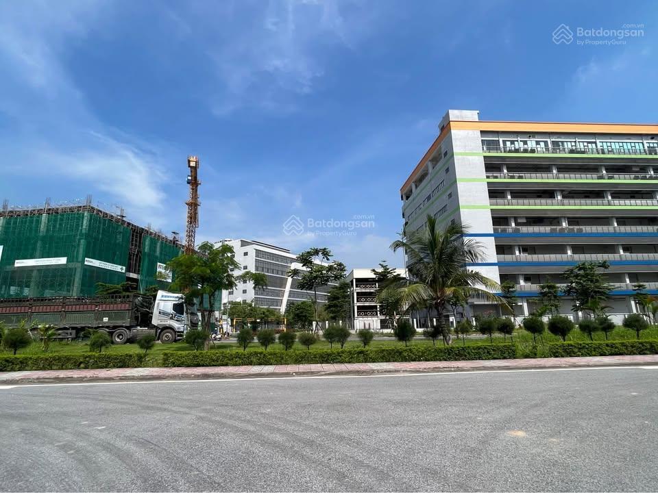 Sở hữu biệt thự centa riverside diện tích 200 m, mặt tiền rộng 10 m