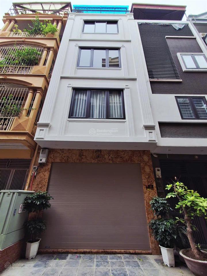 Bán nhà định công 80m2 x 5t thang máy, ô tô tránh, vỉa hè rộng, giá tốt