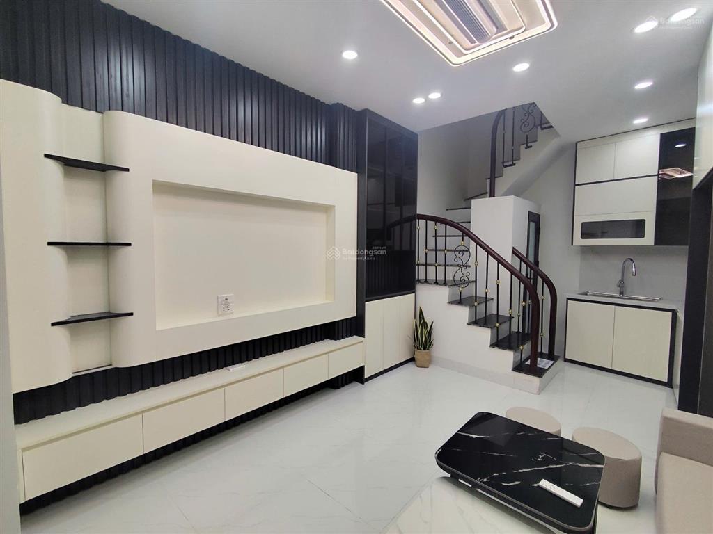 Minh khai hai bà trưng 25m 5 tầng mt3,5m nhà mới gần ô tô không quy hoạch fun đồ ở ngay chỉ 5.8 tỷ
