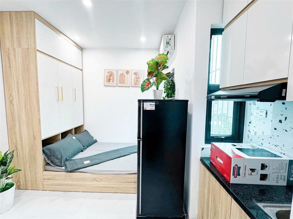 Siêu phẩm! tòa chdv (60m2*6t*15pkk) đối diện royal city ngay nga tư sở thanh xuân hn.