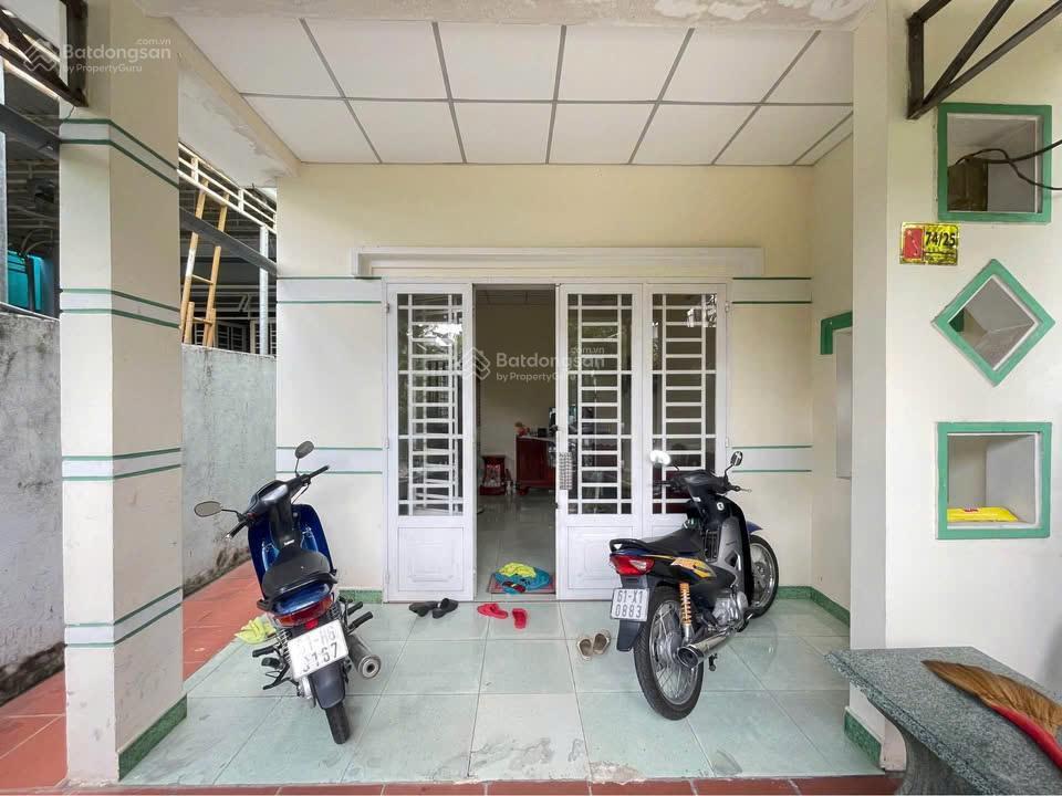 Nhà cấp 4 mới ở được 2 năm, chủ bán lại, ngay gần kcn tây bắc 107m2 giá 890 triệu