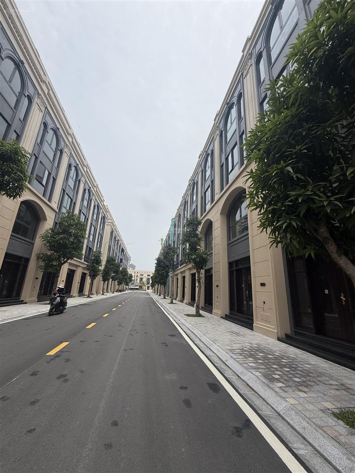 Liền kề thời đại 85m giá hời chỉ 22,5 tỷ bao phí vinhomes global gate cổ loa 0948 692 ***