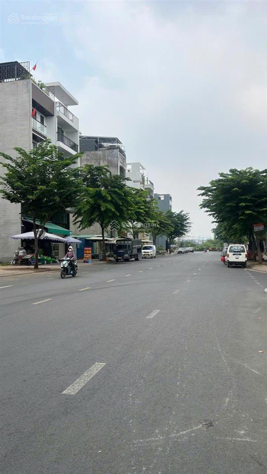 Siêu phẩm mt an khánh được xây cao full khuôn đất đường d5 kế bên bạch đông ôn 10 x 14m, giá 43 tỷ