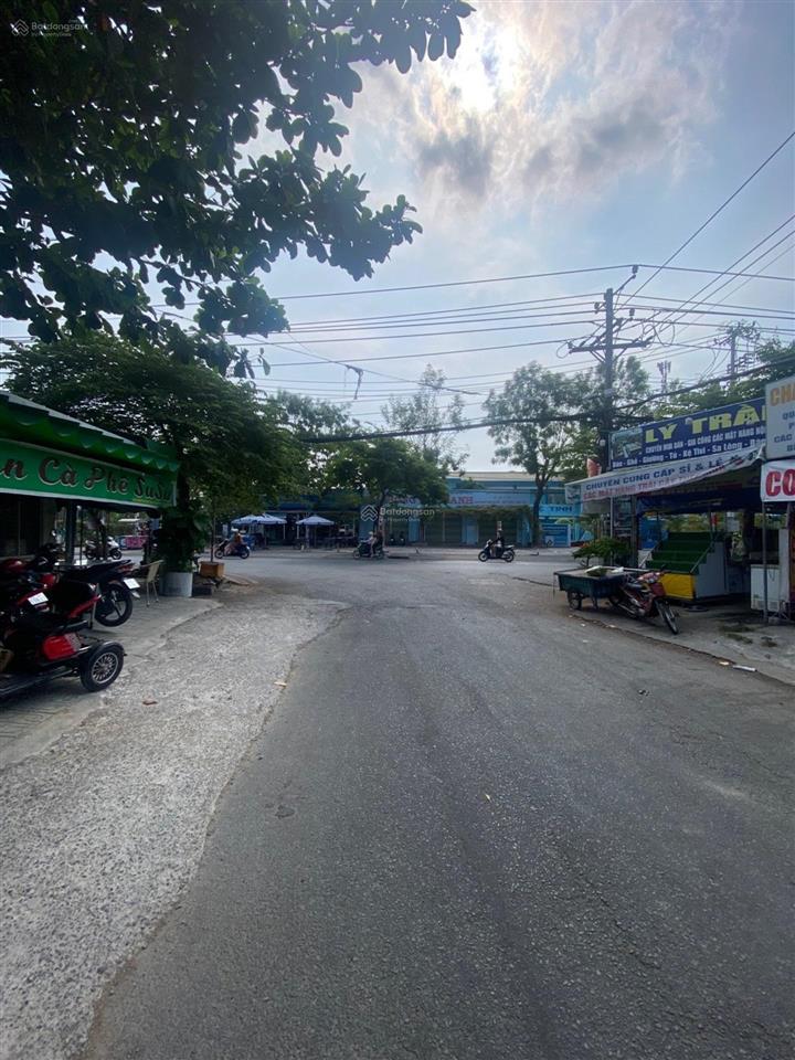 Đất nguyễn văn tạo 10x21m đối diện trường dạy lái xe thành công sổ hồng chủ cắt lỗ còn 4,9 tỷ