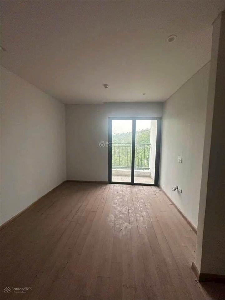 Cần thanh khoản gấp studio bim 30 tầng view đồ chưa nội thất, có sổ đỏ