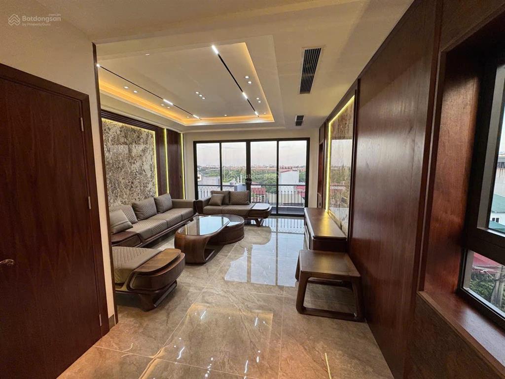 Giảm 4 tỷ bán nhà thạch bàn long biên dt 88m2, 7 tầng, mt 4.6m, kinh doanh, ô tô tránh, thang máy