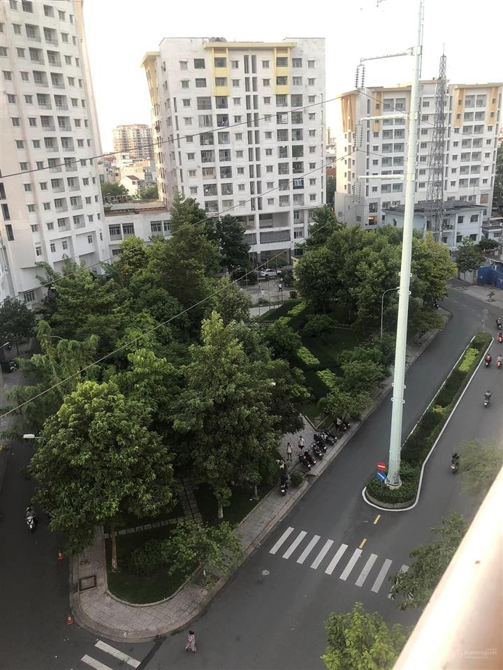 Bán chung cư phú thọ quận 11 giá 3,7 tỷ sổ hồng rồi , diện tích 60m