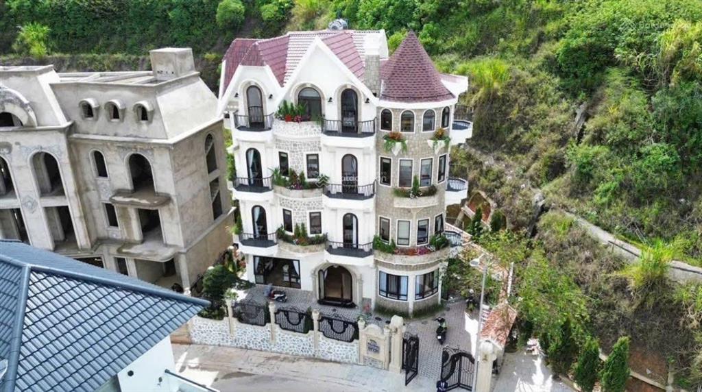 Bán gấp villa đẳng cấp xịn sò đậm chất pháp tại kqh an sơn đà lạt.