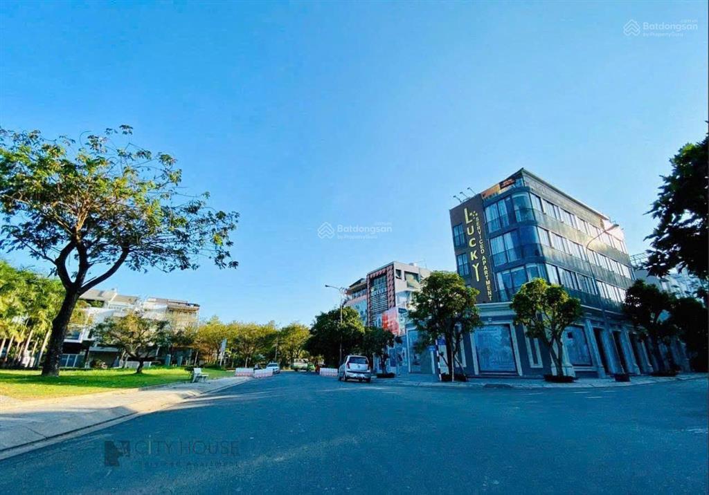 Vị trí vàng mt hai bà trưng, p8, q3 dt 9 x 30m 3 tầng hđt 250 triệu/tháng giá bán 176 tỷ