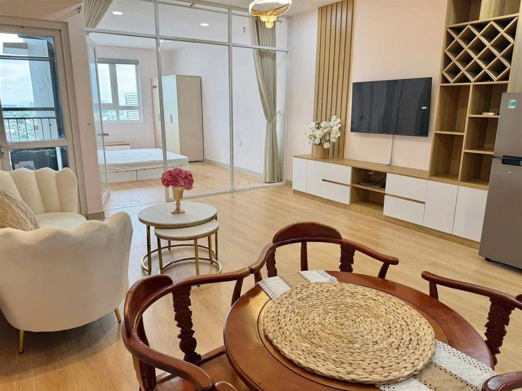 Chính chủ bán gấp cc quận 6 an phú lô a có sổ loại 1 ngủ tầng trung, nhà mới. gọi 0931 918 ***