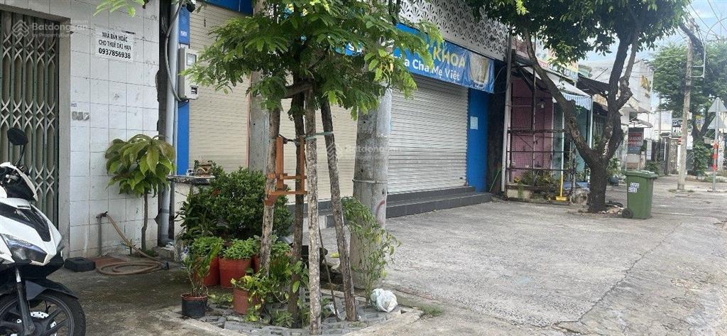 Nhà mặt tiền tỉnh lộ 8 dt 200m2 shr hướng tây bắc bán/hoán đổi bù tiền thẩm định độc lập