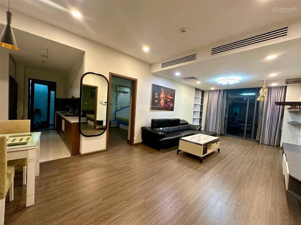 Hiếm có 1 căn! chủ nhà thiện chí bán căn 3n2wc, dt141m tại cc 93 láng hạ, tầng trung, sổ đỏ lâu dài