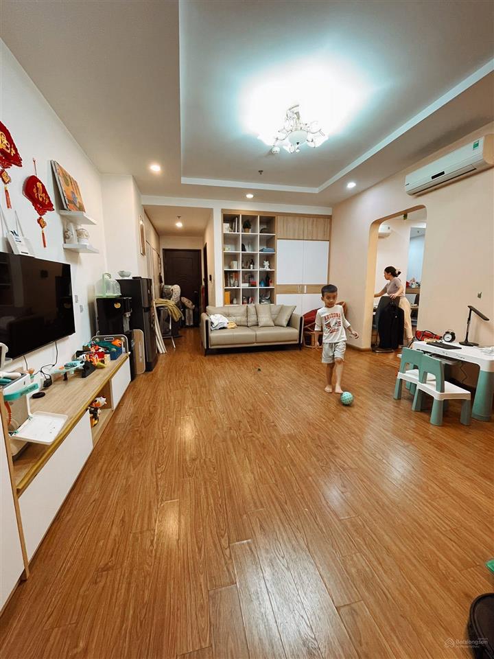 Bán căn hộ times city, tầng trung 16,2 tỷ, 126 m2, 3pn, 2wc, nội thất đầy đủ