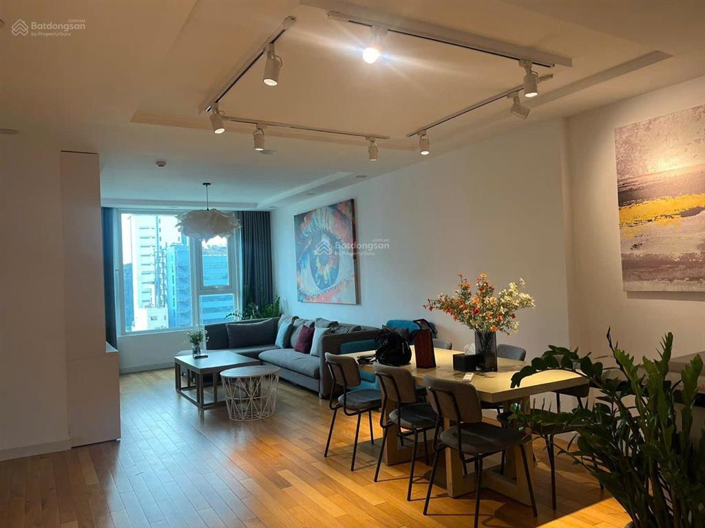 Bán căn hộ léman 3pn và kèm 2 chỗ đậu xe hơi giá 19,6 tỷ full nội thất 0931 633 ***