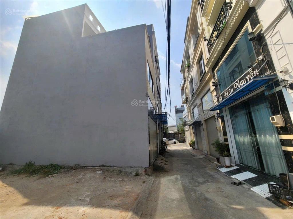 Bán gấp lô đất hẻm ô tô 1565 htp. giá 5,8 tỷ. sổ hồng. 0855 548 ***