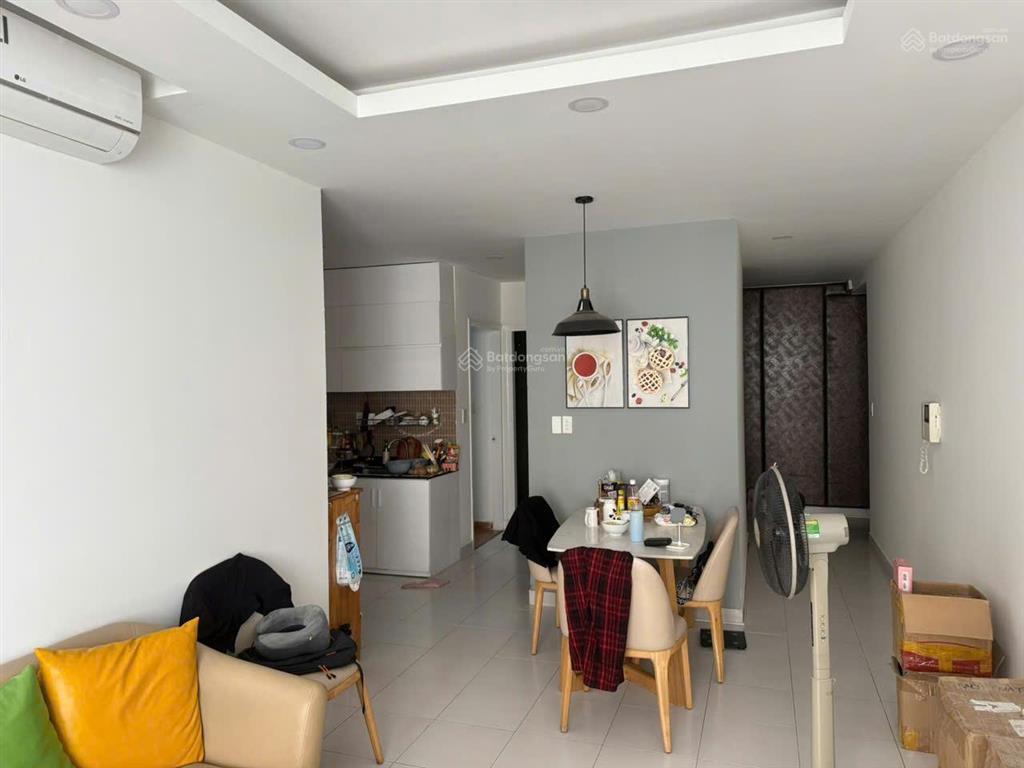 Bán nhanh ch sky garden 3, trung tâm pmh, quận 7. căn 2pn, giá 4,7 tỷ (giá hời)