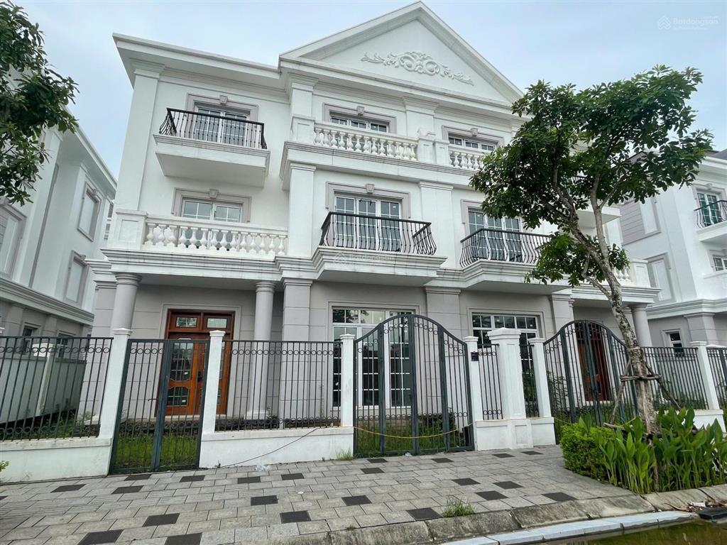 Bán căn biệt thự đẹp 192,5m2 đất, 3 tầng 350m2 sử dụng. giá 33,1 tỷ. sổ đỏ sẵn giao dịch. ngay!