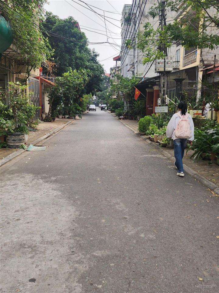 Cần bán đất 80m2 giá 6 tỷ ngọc động gia lâm hà nội đường ô tô 7 chỗ đỗ cửa