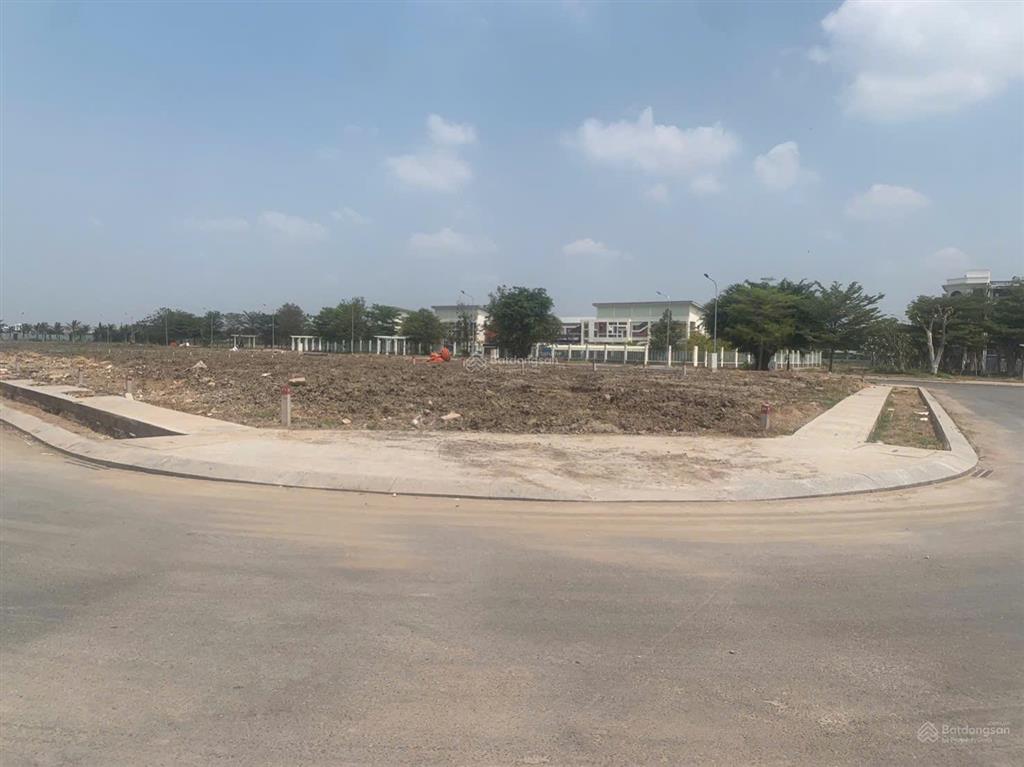 155m2/ giá suất 2,8 tỷ. bán đất lô góc siêu đẹp khu tái định cư vạn phúc, hiệp bình phước, thủ đức