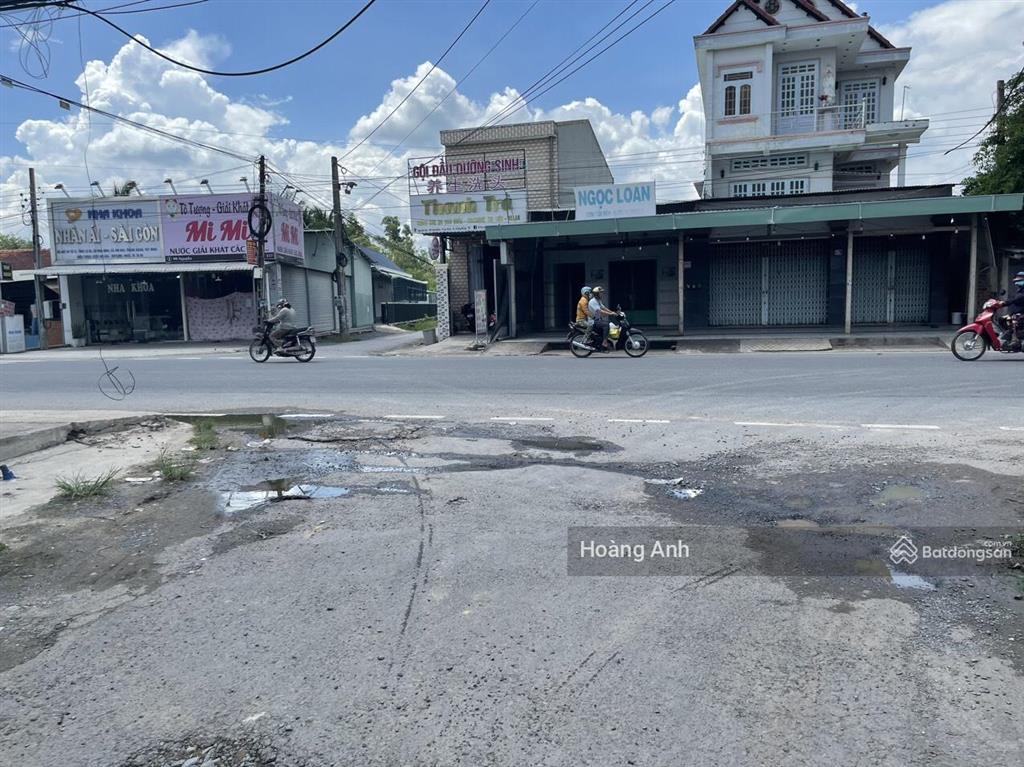 Cần tiền bán đất mặt tiền kinh doanh sát chợ trảng bàng giá 450 triệu