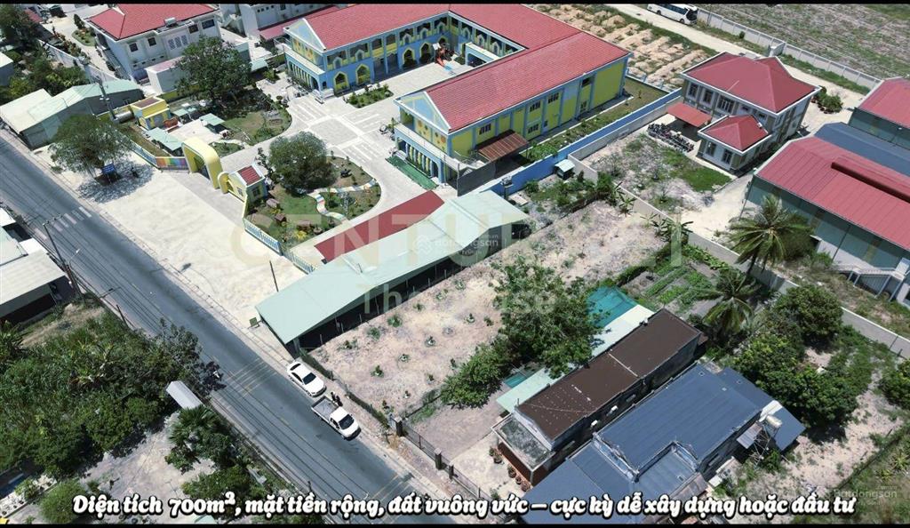 Bán 700m2 đất thổ cư mặt tiền dt785 giồng cà, ngay ubnd và trường học.
