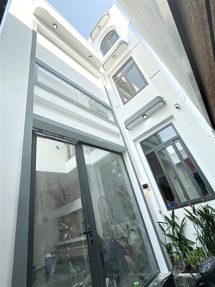 Bán nhà đổ mê 2.5 tầng, đường kiệt ô tô rộng, đường nguyễn lương bằng