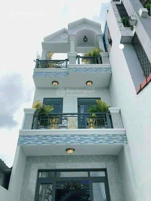 Bán nhà đẹp 1/ mặt tiền hẻm. kinh doanh buôn bán tốt. dt 4x28m 3 tầng. huỳnh tấn phát tt nhà bè