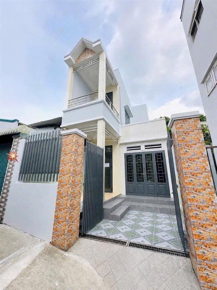 Nhà 2 tầng ngay trung tâm thủ đức đặng văn bi 100m2 hxh 0938 325 ***