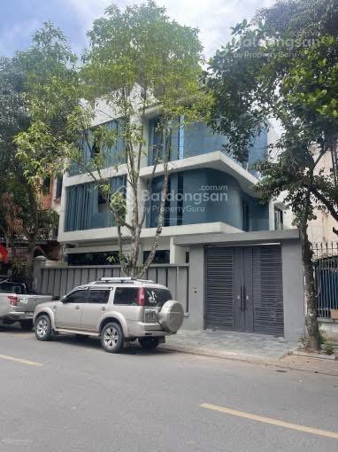 Chính chủ gửi bán biệt thự mặt phố kđt thành thái dịch vọng 200m2, 4 tầng, mt 14m. giá 85 tỷ