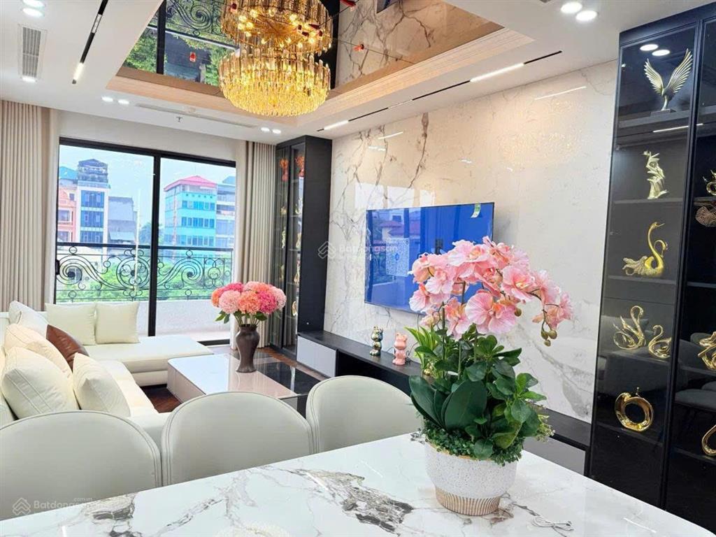 Bán nhà mặt phố mai dịch, cầu giấy 60m2 x 7 tầng thang máy, ô tô tránh kinh doanh đỉnh cao 32.5 tỷ