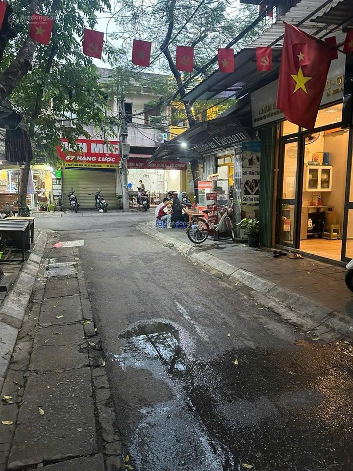 chính chủ bán gấp căn hộ tập thể tầng 1 nghĩa tân, cầu giấy, siêu đẹp, 101m2, 10.2 tỷ