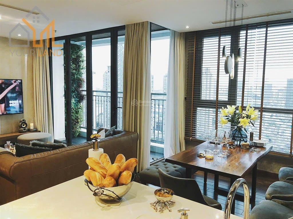 Bán căn 3pn view hướng thành phố quận 1