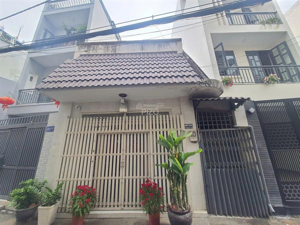 Siêu ngon! hxh huỳnh văn bánh, phú nhuận. ngang to 5.7x15m dtcn 75.8m2. chỉ 10 tỷ bớt lộc
