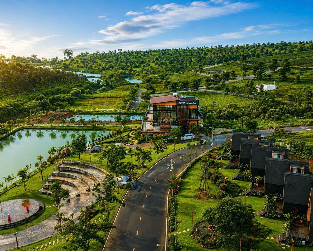 ngộp bán gấp 200m2 view hồ trung tâm thành phố bảo lộc sẵn 100m2 thổ cư sổ sẵn