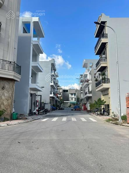 Giá đầu tư tđc kiến thiết đường 13m ô tô đỗ cửa ngày đêm chỉ 4,2 tỷ
