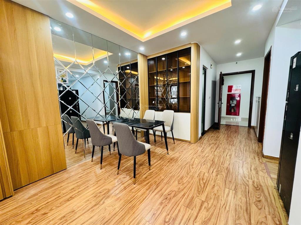 Chính chủ cần bán chung cư thái hà thành phố giao lưu đường phạm văn đồng