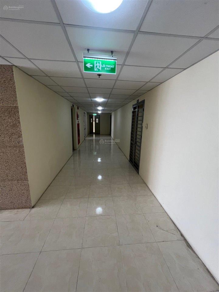 Nhà bác em còn thừa 1 căn chung cư không ở cần thanh lý 3 tỷ 1. diện tích 58m2. sổ đỏ