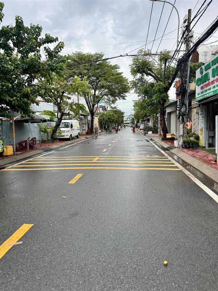 Cần bán gấp đất mặt tiền đường số 2 linh đông. đường lớn thông kinh doanh tốt, giá chỉ 6,9 tỷ