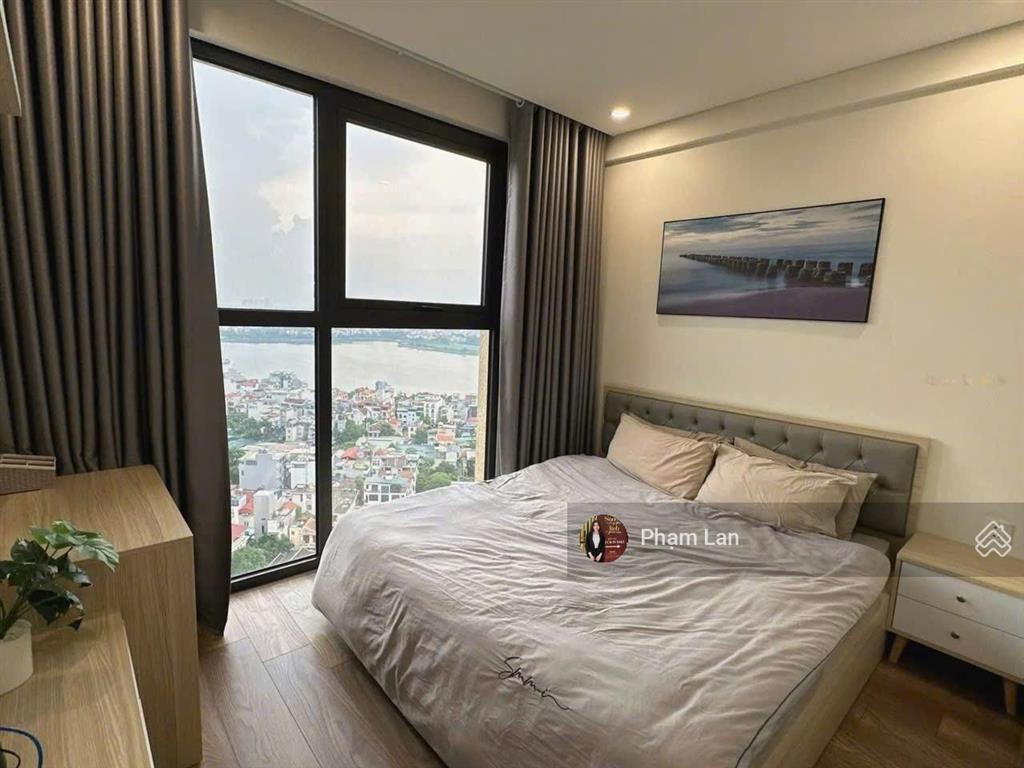 Bán căn hộ 2pn view hồ tầng cao ngắm pháo hoa tại căn hộ giá 10,3 tỷ bao phí bán nhanh