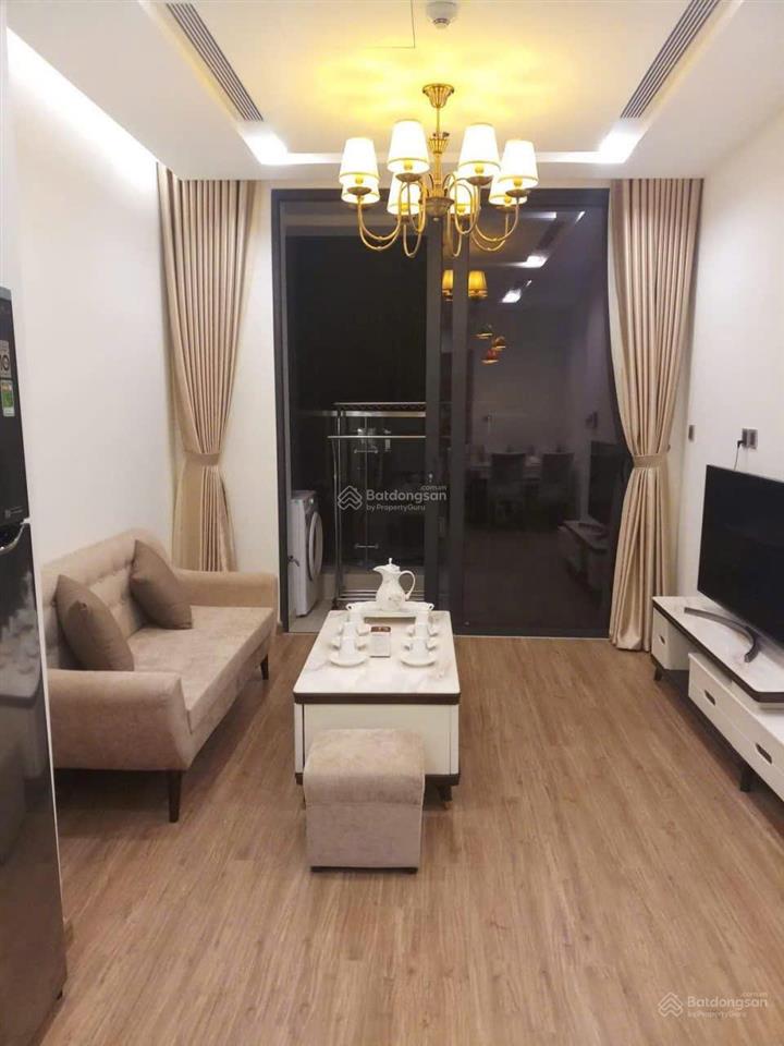 Bán căn hộ vinhomes metropolis tòa m3, 56m², 1 ngủ, full nội thất, view hồ tây, giá 12,3 tỷ