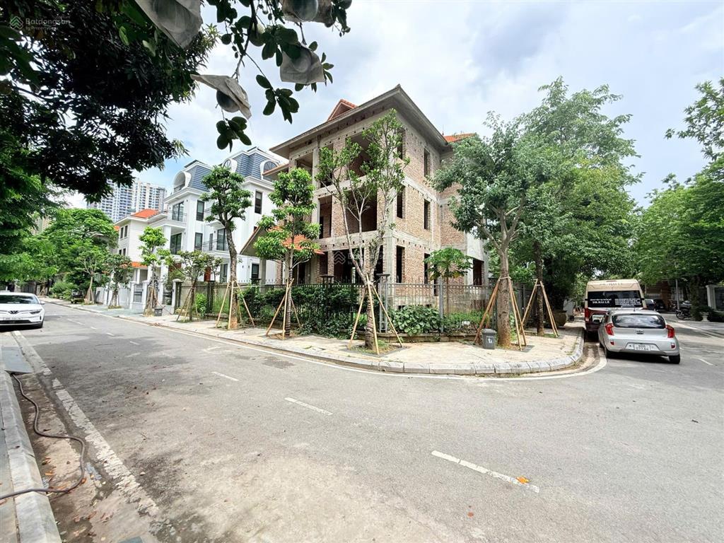 Siêu phẩm thiên đường bảo sơn lô góc có hầm 377m2 x 4t, mặt tiền siêu khủng 76 tỷ