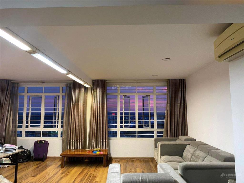 Bán loft house lô b phú hoàng anh nhà đẹp 3 phòng ngủ
