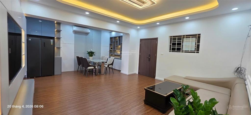Bán chung cư mỹ đình 2 95m2 3n 2vs sổ đỏ cất két mặt phố view sân mđ giá 7.x tỷ