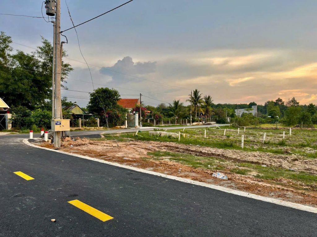 Bán đất tại ĐT 749A, Minh Thạnh, Dầu Tiếng, Bình Dương, 550 triệu, 225 m2 - Giá tốt!