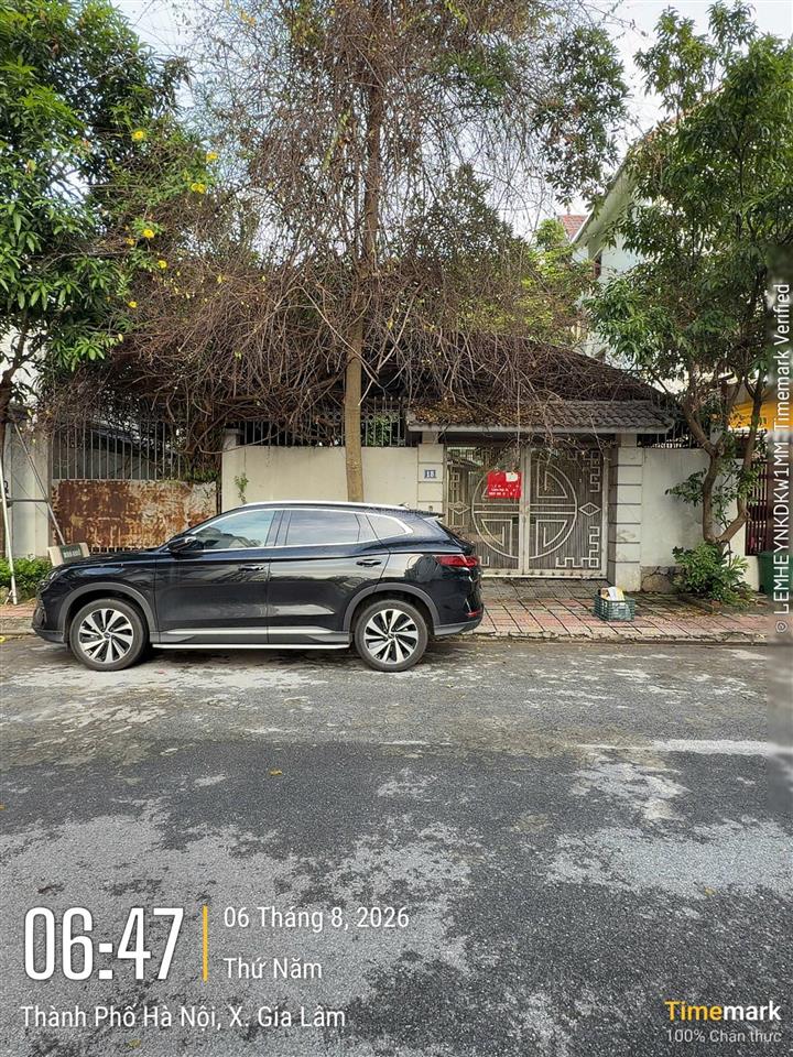 Bán mảnh đất biệt thự 247m2 view hồ điều hòa, đất đấu giá 31 ha, xã gia lâm (trâu quỳ cũ) hà nội