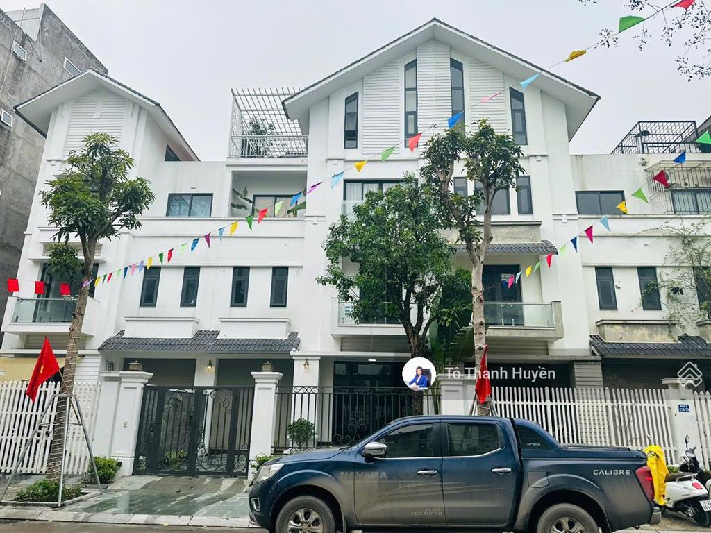 Gấp gấp! bán biệt thự khu geleximco dt 200m2, 3.5t, mt 8m gần aeon mall hà đông. giá 30 tỷ