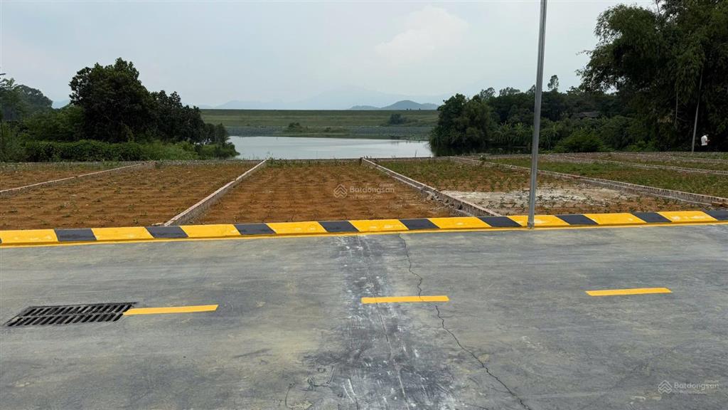 Bán đất mặt hồ đồng mô, sơn tây 2 tỷ 110m2 mặt tiền 6m, ngõ 6m đẹp bao phí