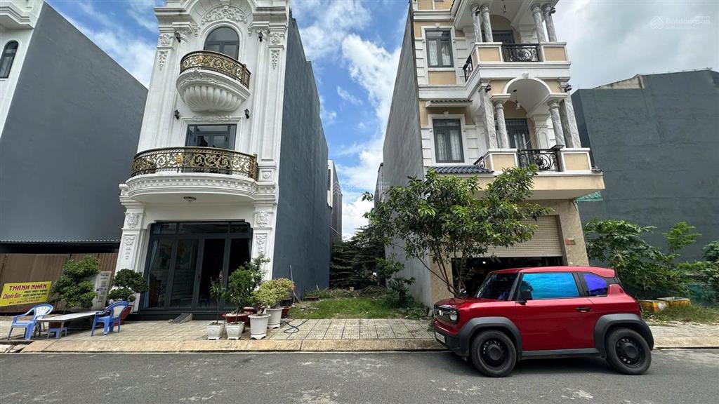 Bán đất 5x17m, đường d4 kdc the suncity (giá rẻ, không vướng cống hoặc tủ điện)